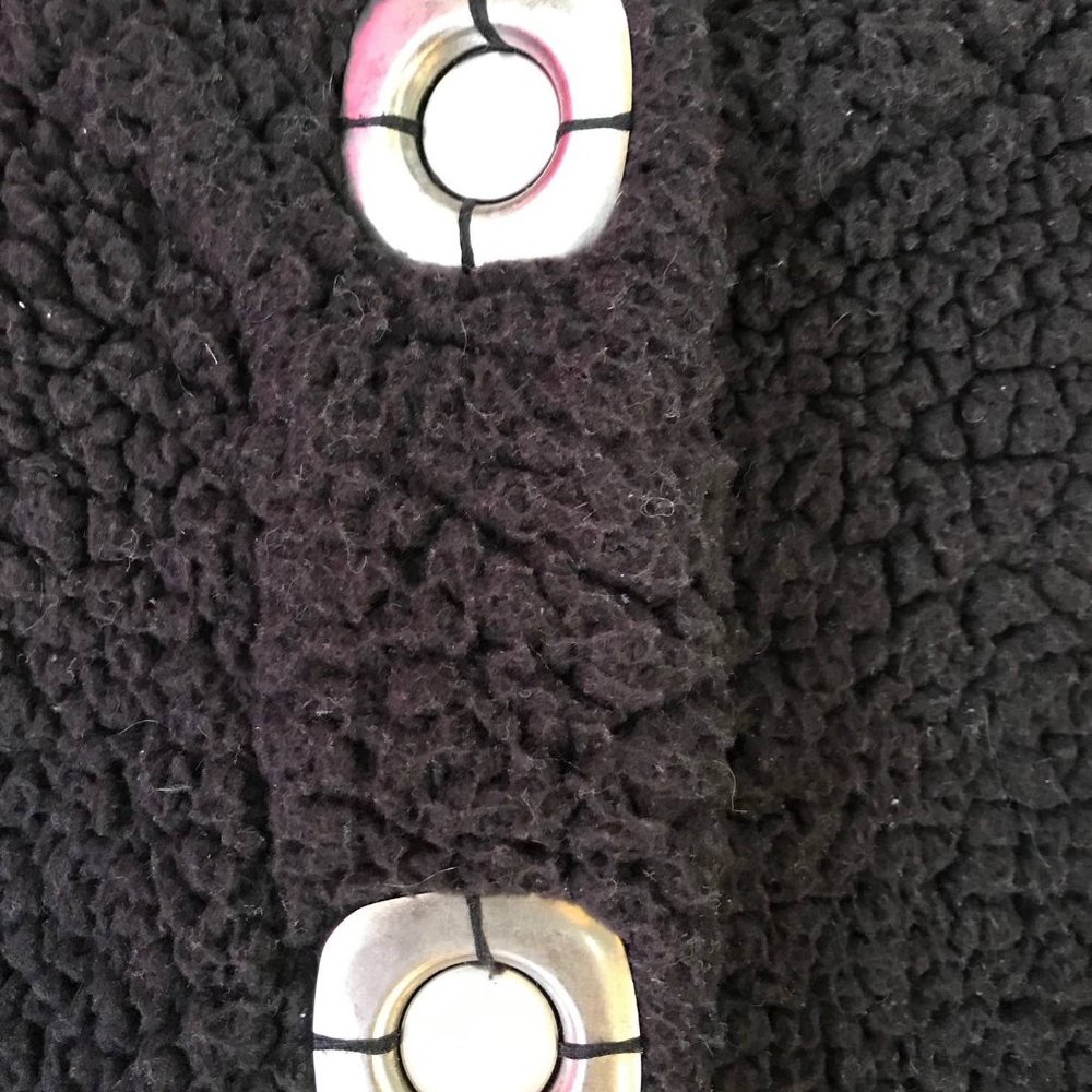 Viva Vena! black teddy crop jacket w/ buttons, size Small - Picture 3 of 4